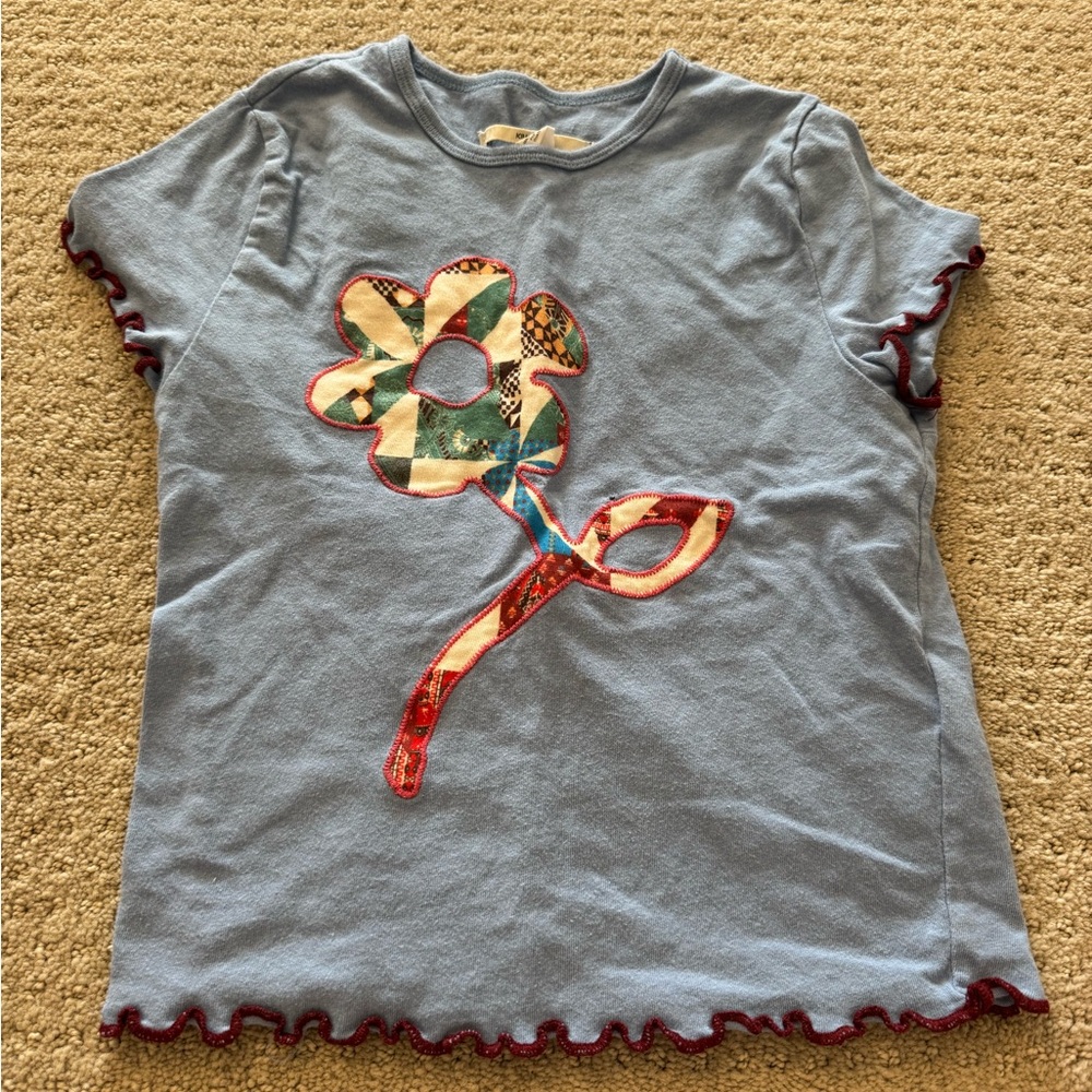 Teen Urban Outfitters flower shirt size small blue.